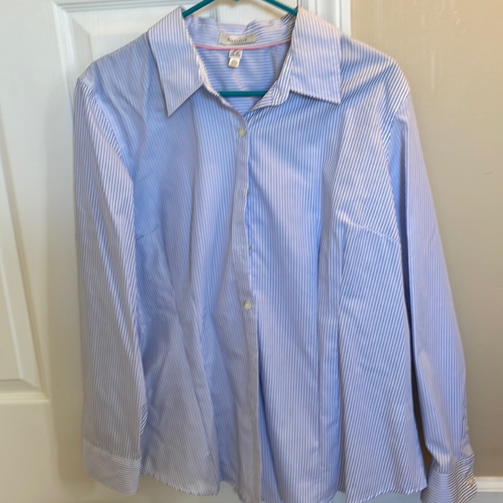 Van Heusen blue blouse